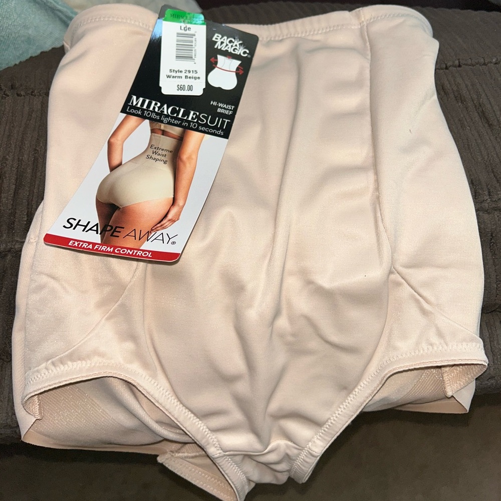 MIRACLESUIT ShapeAway Hi-waist Brief..size large